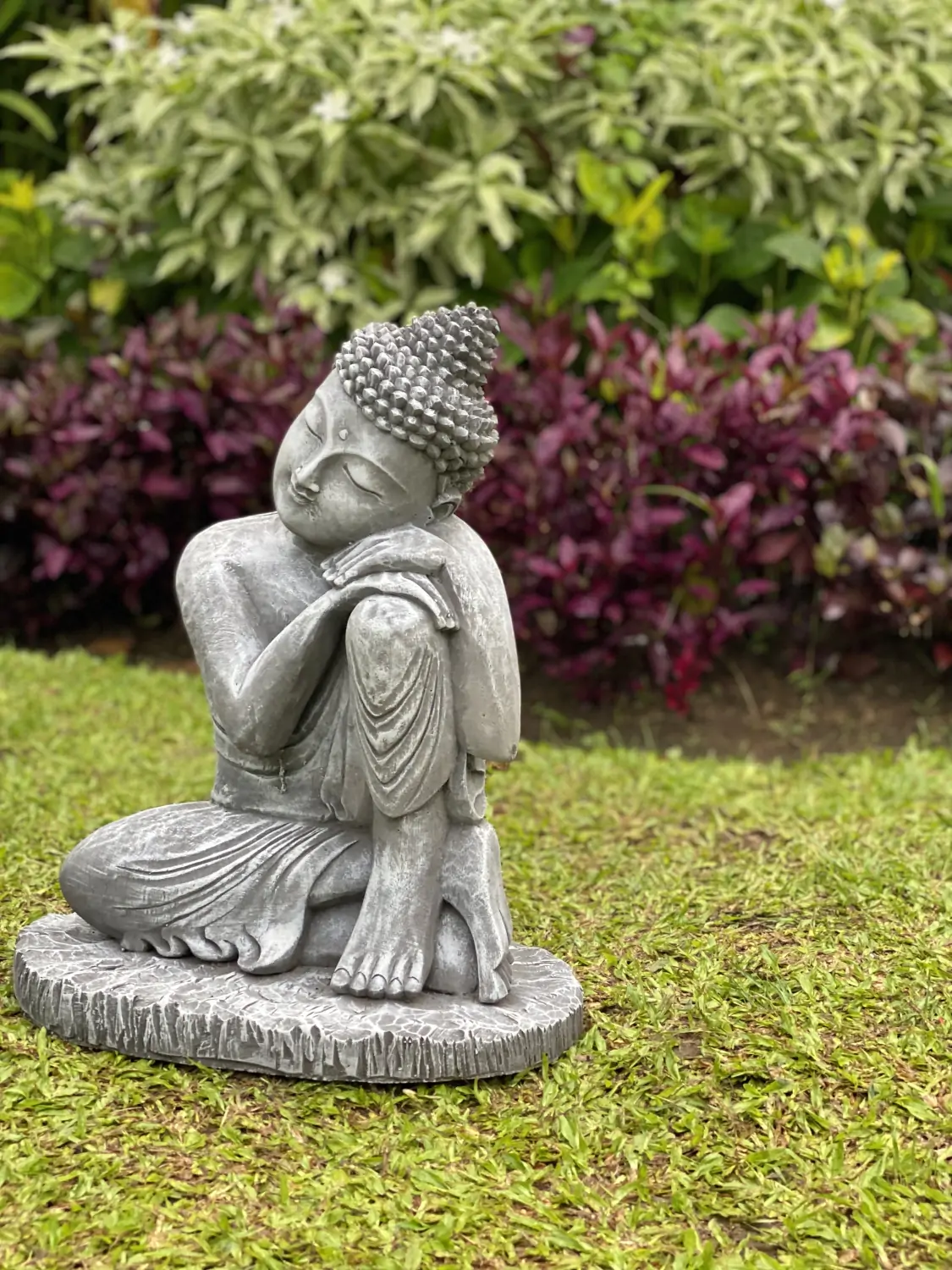  Product image 2 of the product “Hema - Buddha relax - left knee is up, 45 cm H | cast stone ”
